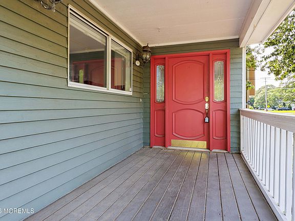 2nd image of 2 Jane Avenue