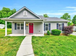 500 W Crawford St, Mebane, NC 27302