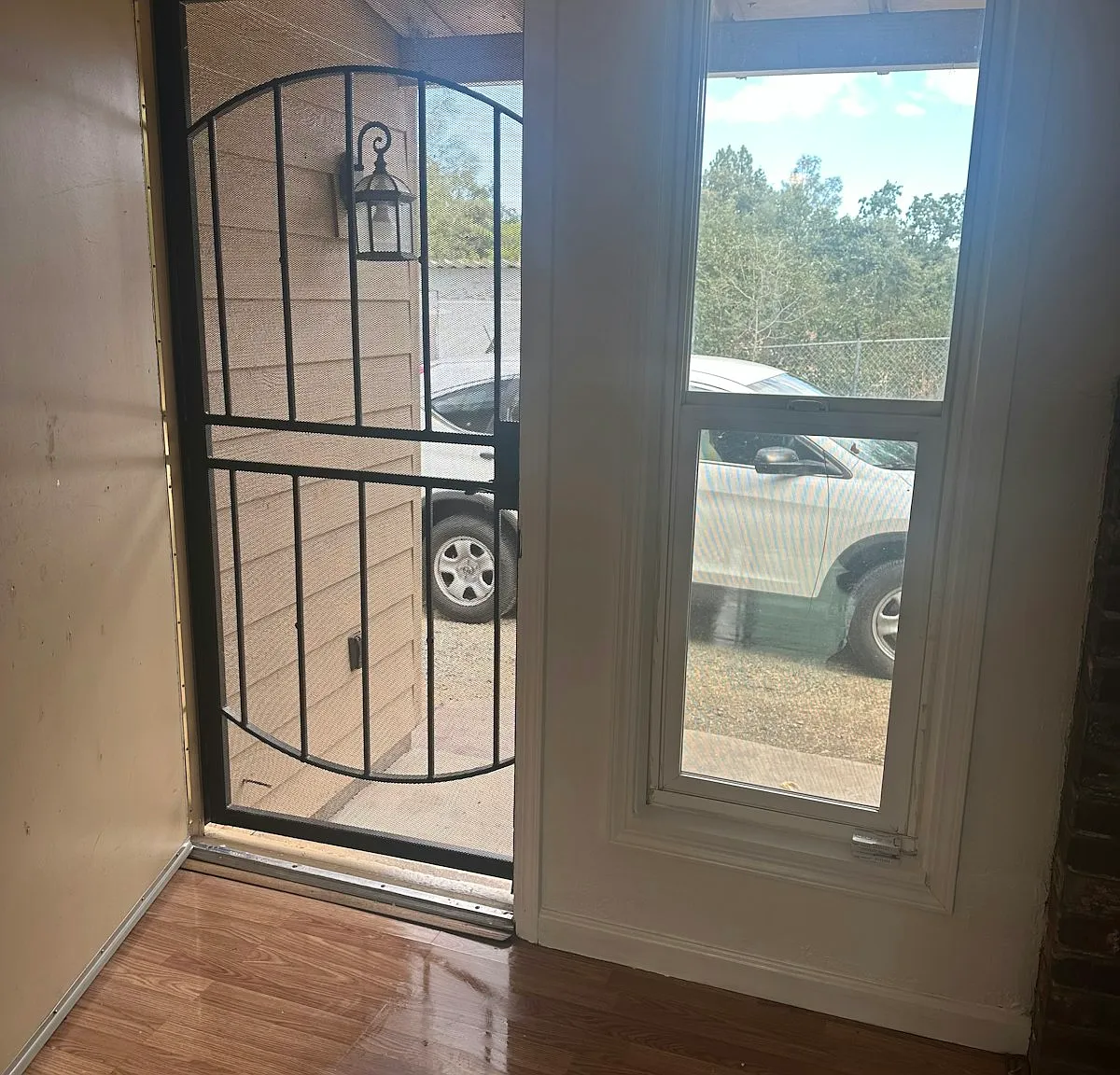 1001 Elizabeth Lane — Photo 1
