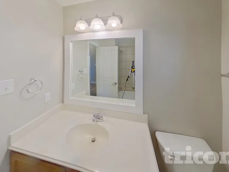 7814 Longbow Ln — Photo 12