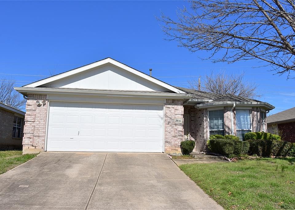 1st image of 2616 Glenhaven Dr