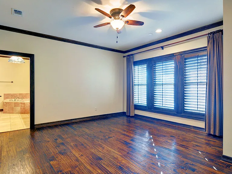 3407 Penticost St — Photo 36