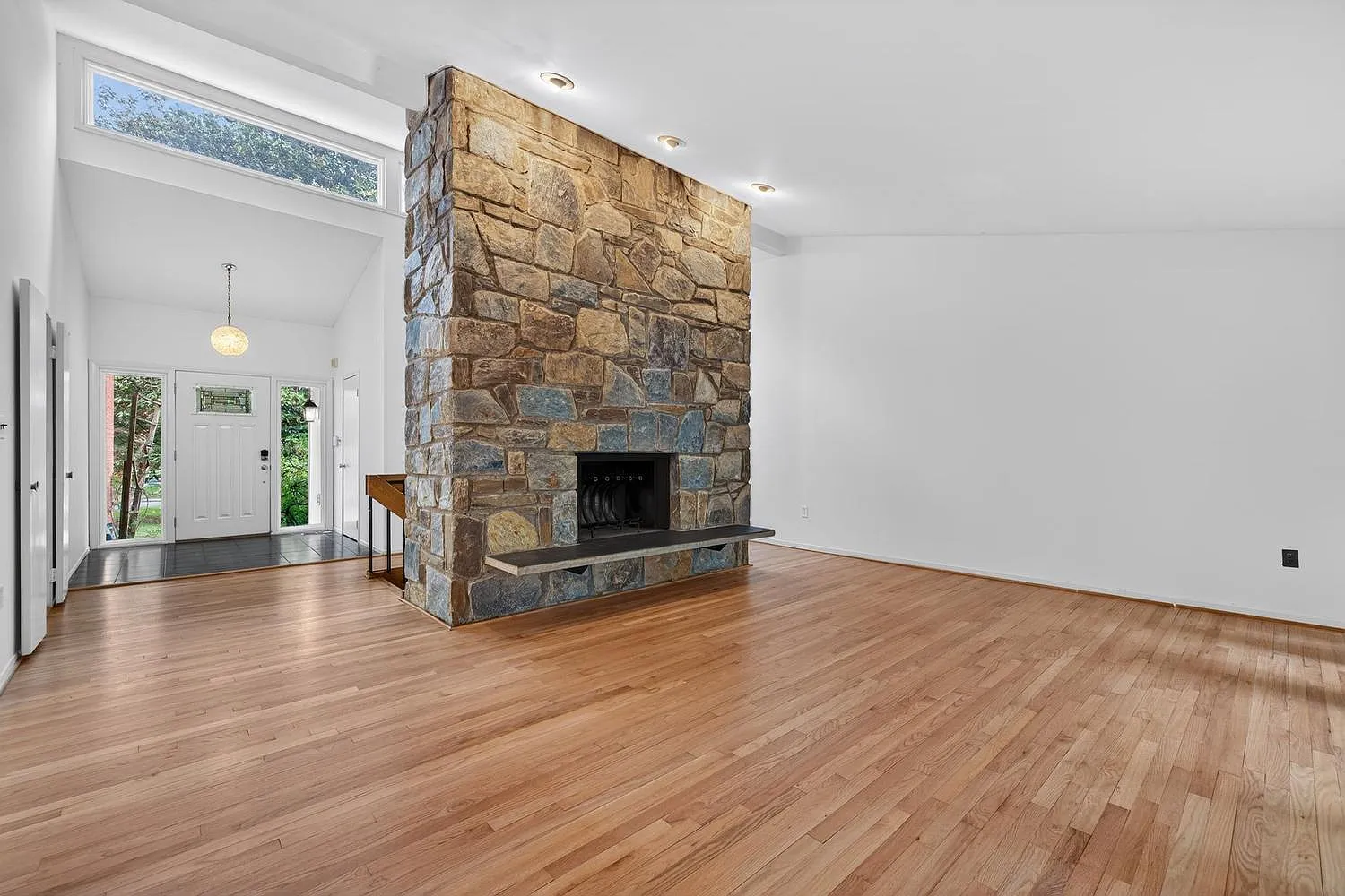 9404 Woodington - 1 — Photo 1