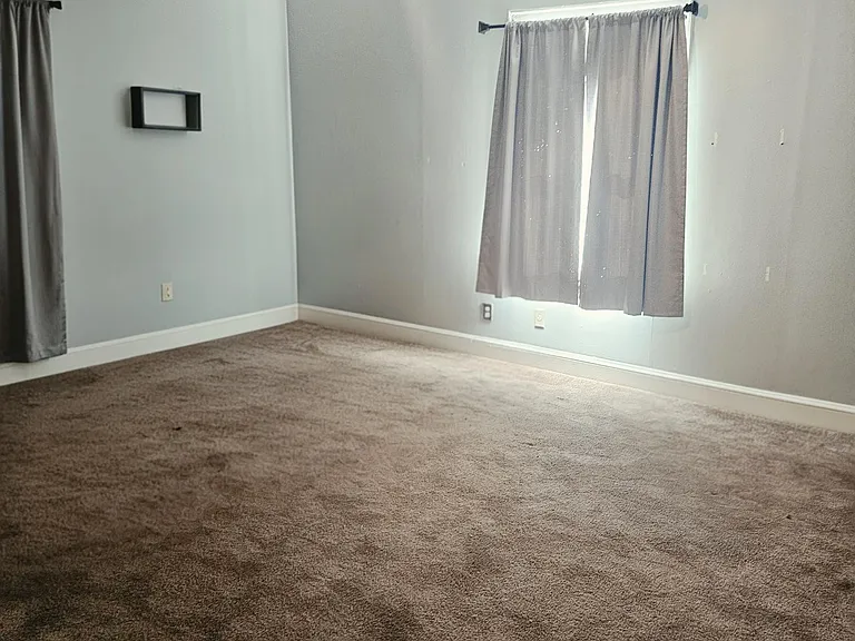2 S Peachtree St #401 — Photo 6