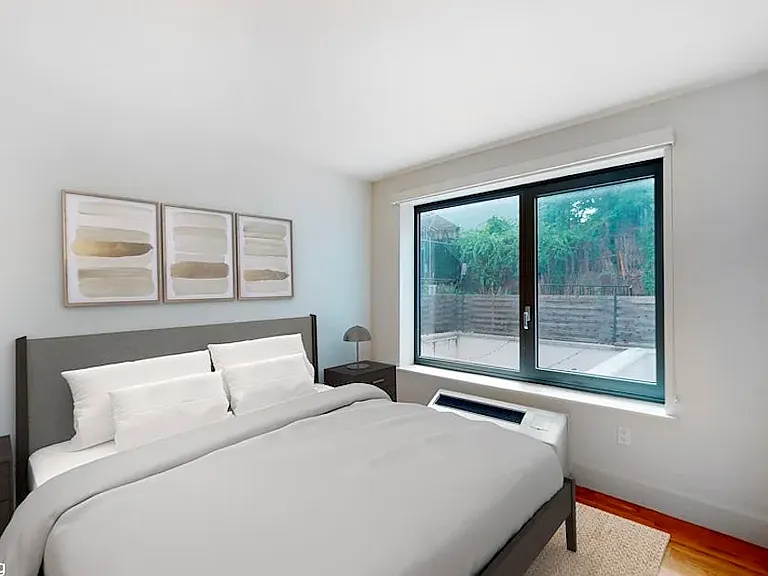 180 Franklin Ave #103 — Photo 10
