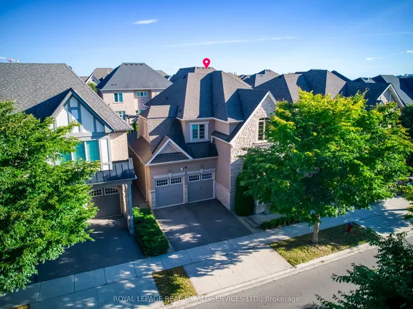 144 N Park Blvd, Oakville, ON L6M 0W6