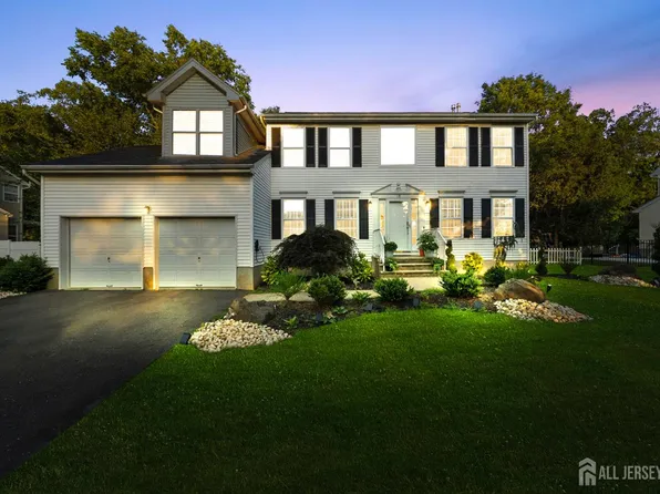 18 Kopak Way, Spotswood, NJ 08884