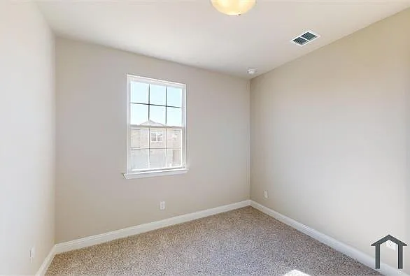 716 Portina Dr — Photo 30