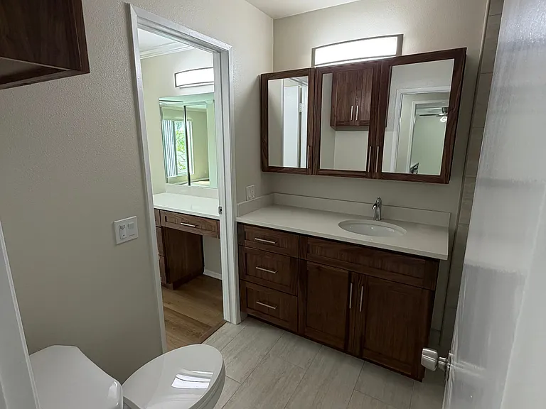 Laguna del Rey Apartments — Photo 74