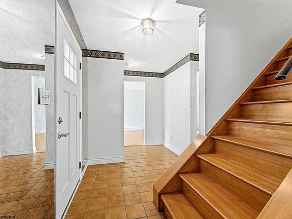 4th image of 106 Forest Dr