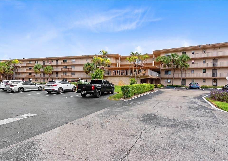 1st image of 9300 SW 8th St #422