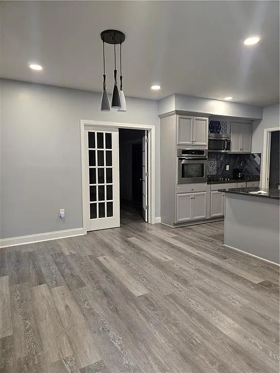 2 bed, 1.0 bath, 3331 sqft, $1,650 — Photo 4