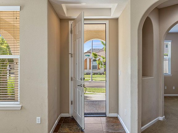 5th image of 2391 Gabriel Dr