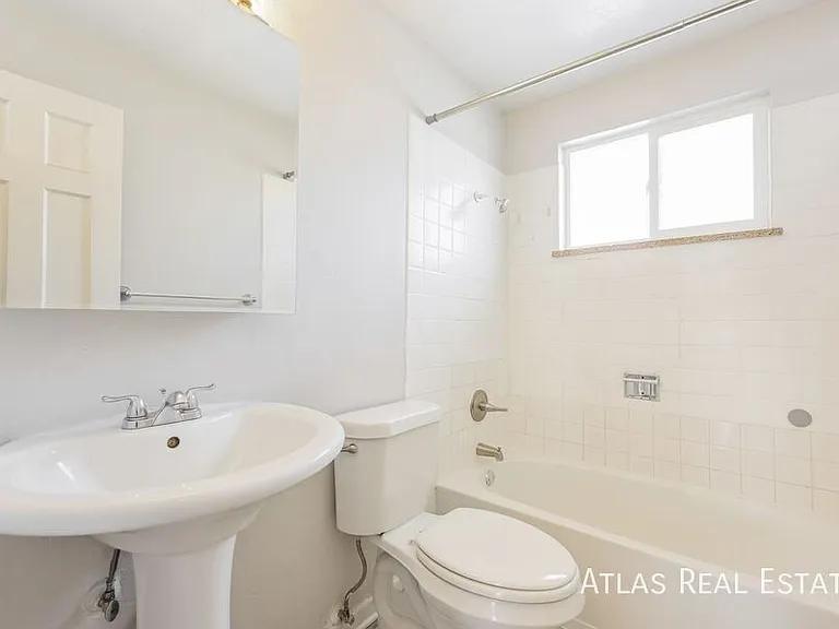 2367 S Locust St #B — Photo 8