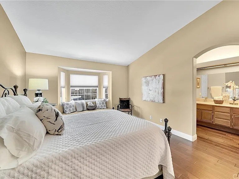 40 Promontory Park — Photo 13