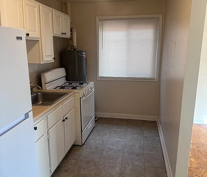430 Brandywine St SE #102 — Photo 5