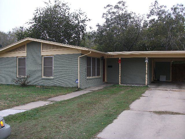 1st image of 1705 Bowie Dr