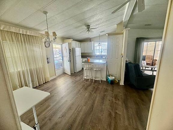 3rd image of 54 Morganthau Dr