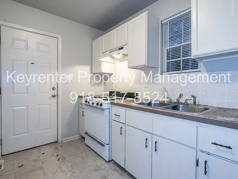 2144 N Garrison Pl — Photo 10
