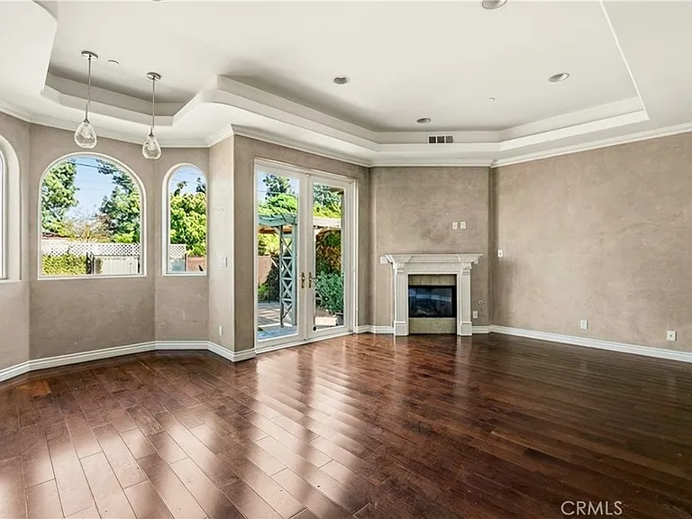 406 N Fairview St — Photo 10