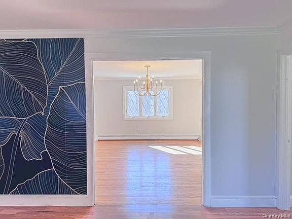 4th image of 250 Maloney Road