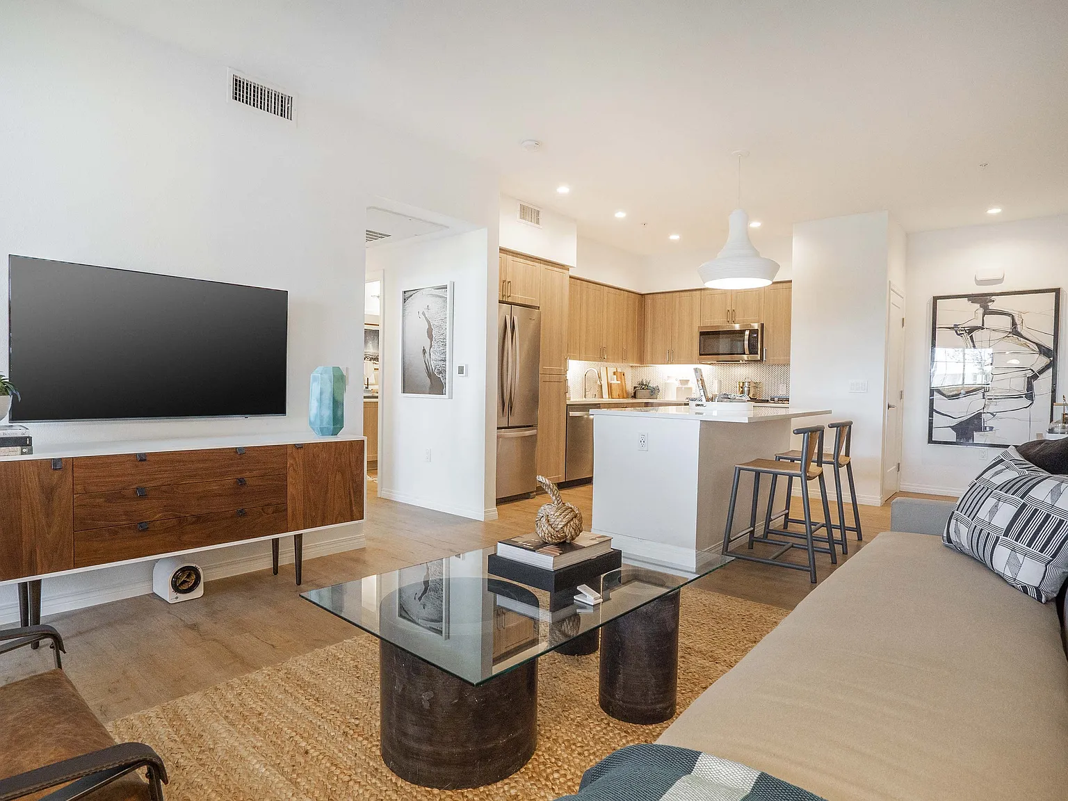Marisol Apartments — Photo 3