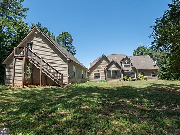 2nd image of 155 Chantilly Ln