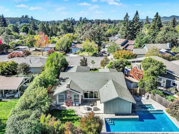 15 Lemon Court, Napa, CA 94558