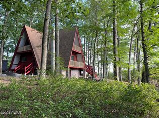 185 Whitney Lake Rd, Hawley, PA 18428