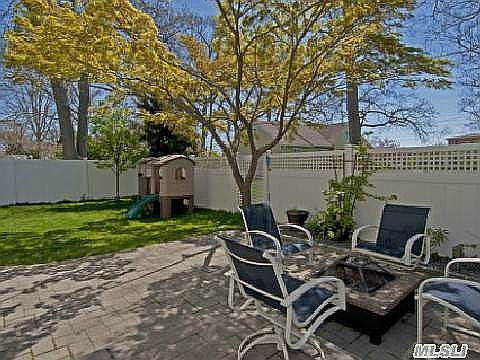 2nd image of 12 Paprocki Ave