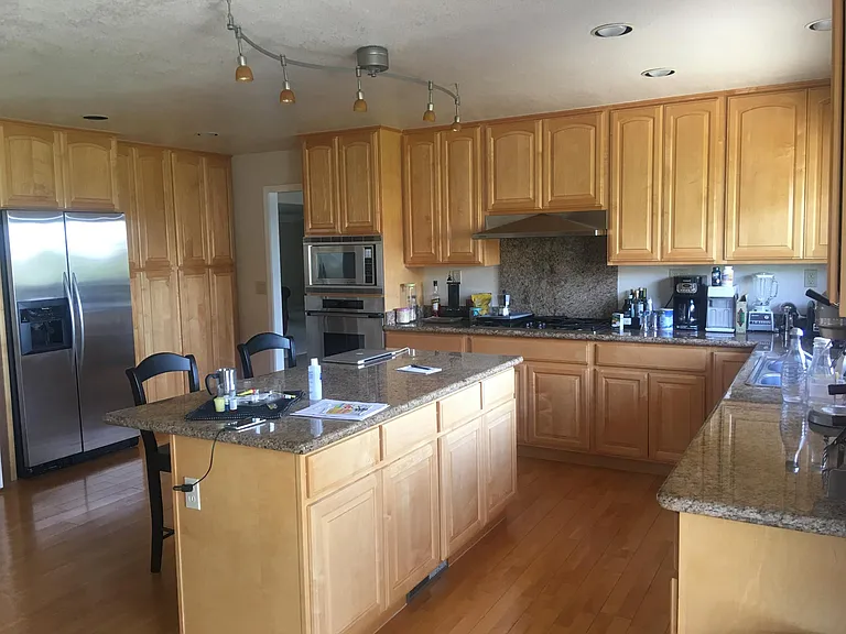 2491 Southview Dr — Photo 10