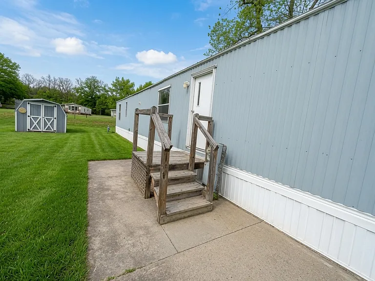 135 Bear Ln — Photo 8