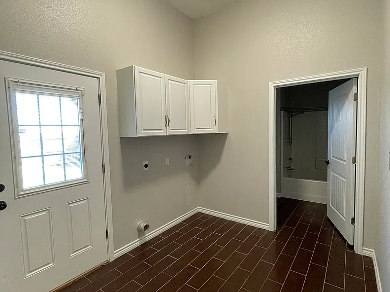 105 County Road 212 #B — Photo 3
