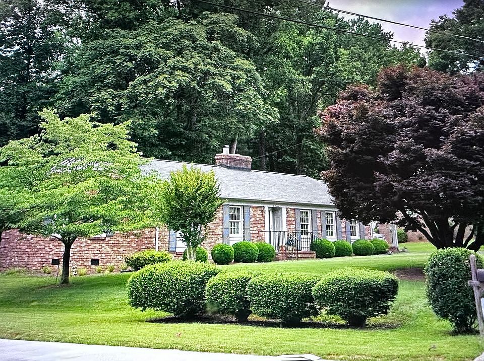 1st image of 1019 Sherwood Dr
