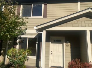 205 Classick Dr, White City, OR 97537