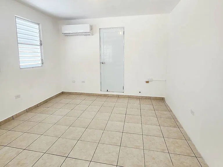 25-5B Bucare — Photo 6