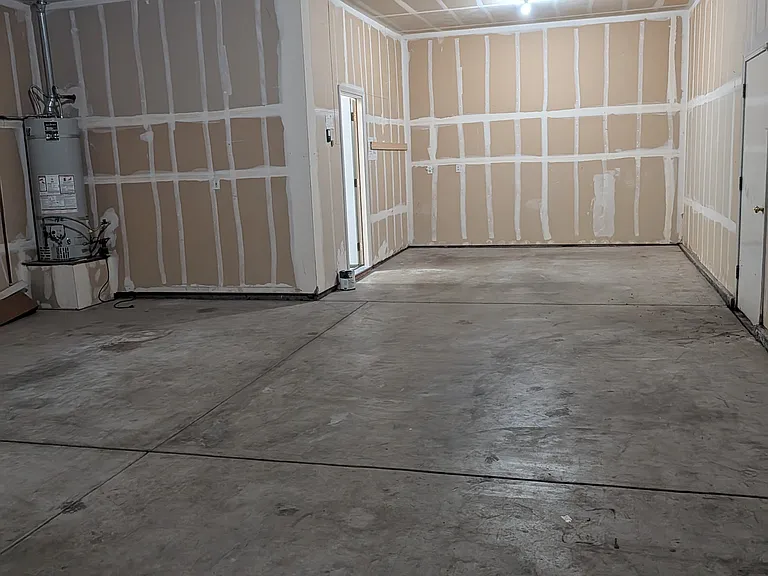 3316 Clearview Ct — Photo 18
