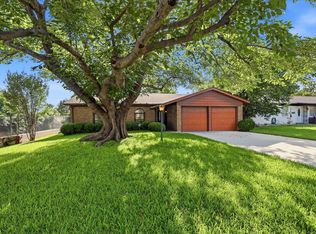 6325 N Stardust Dr, Fort Worth, TX 76148