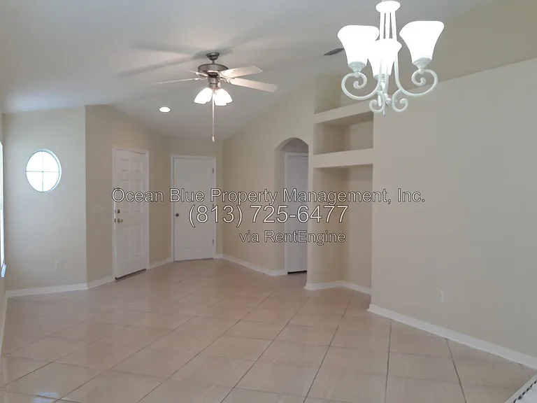 19104 Dunlap Ct — Photo 5