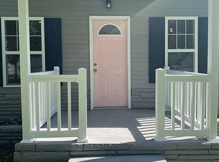 655 Gibbs St, Caro, MI 48723