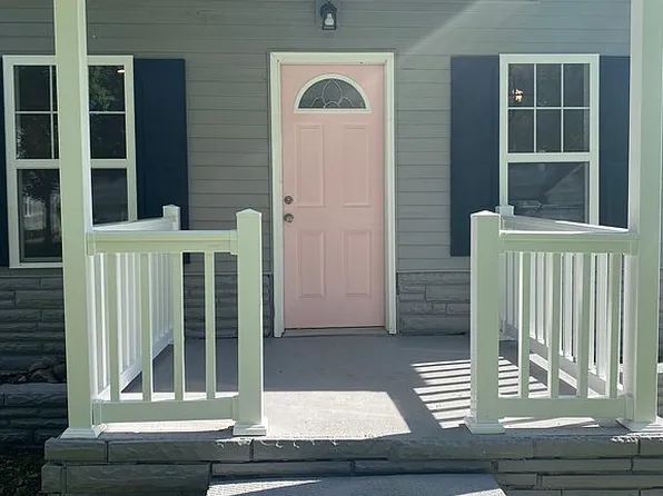655 Gibbs St, Caro, MI 48723