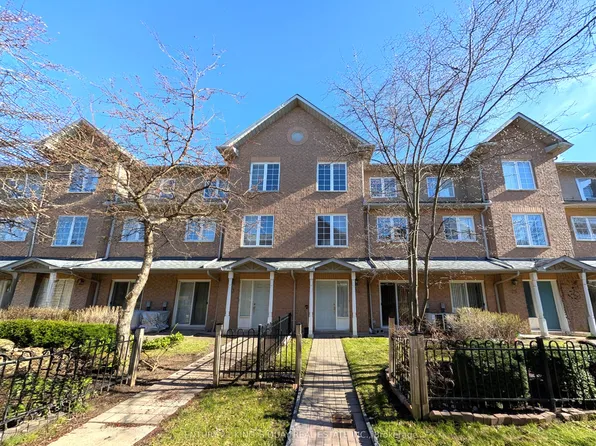 2 Alpen Way #23A, Markham, ON L3R 4G1