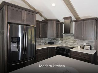 160 Hiwassee Pt, Jacksboro, TN 37757