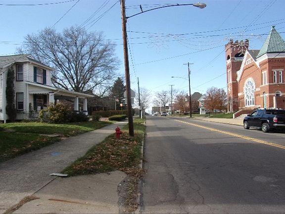 4th image of 710 E Main St
