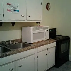 1 bed, 1900 sqft, $740 — Photo 3