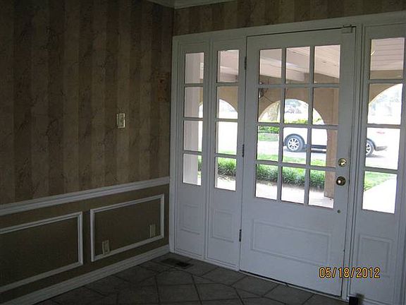 4th image of 3520 Bona Villa Dr
