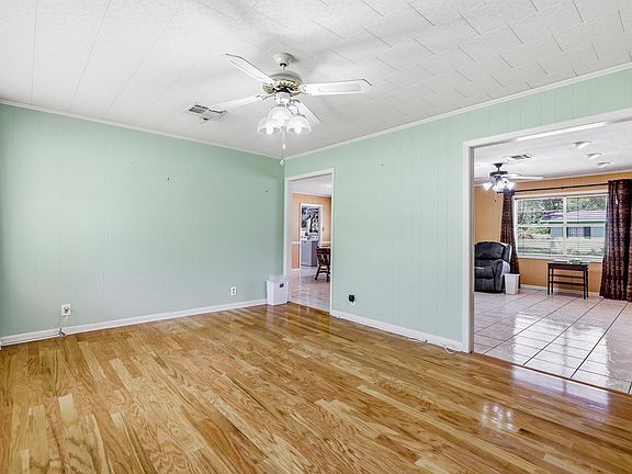 4th image of 602 Rowland Rd