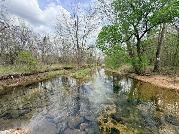 Cable Ridge Rd, Edwards, MO 65326