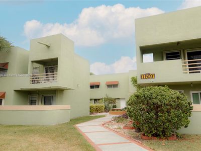 11001 NW 7th St APT 101-7, Miami, FL, 33172