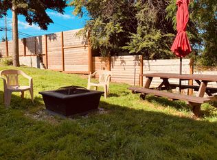 318 SW 102nd St, Seattle, WA 98146